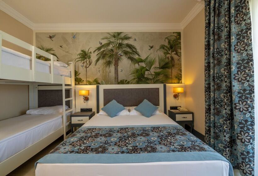 Номер Стандарт с Койками, Crystal Paraiso Verde Resort & Spa   Ultimate All Inclusive