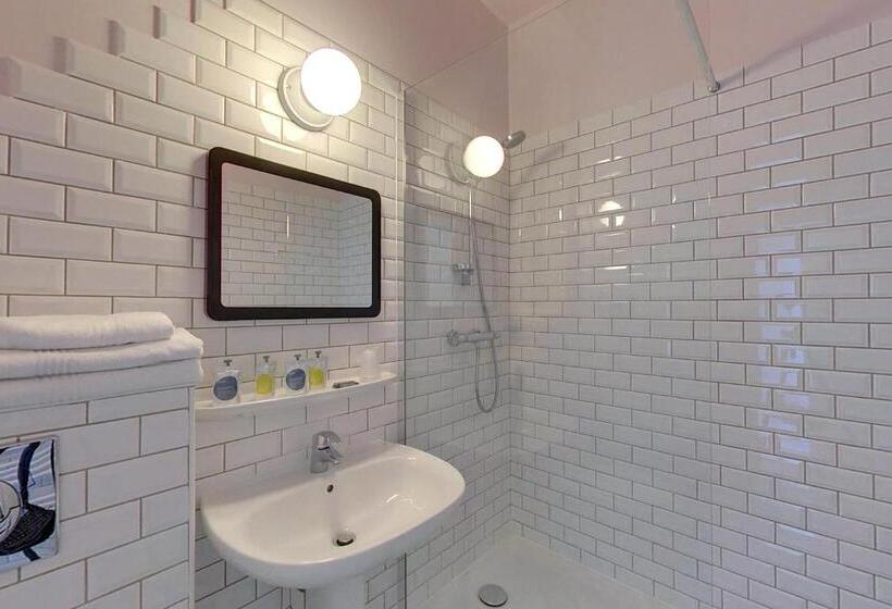 Номер Стандартный с Видом, Hôtel L Orque Bleue