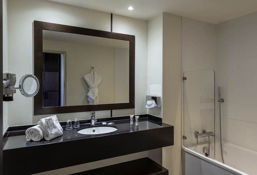 اتاق استاندارد, Hôtel Mercure Lyon Genas Eurexpo