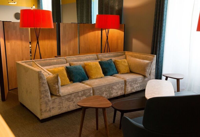 Family Suite, The Originals Boutique, Hôtel Des Sources, Nevers Nord