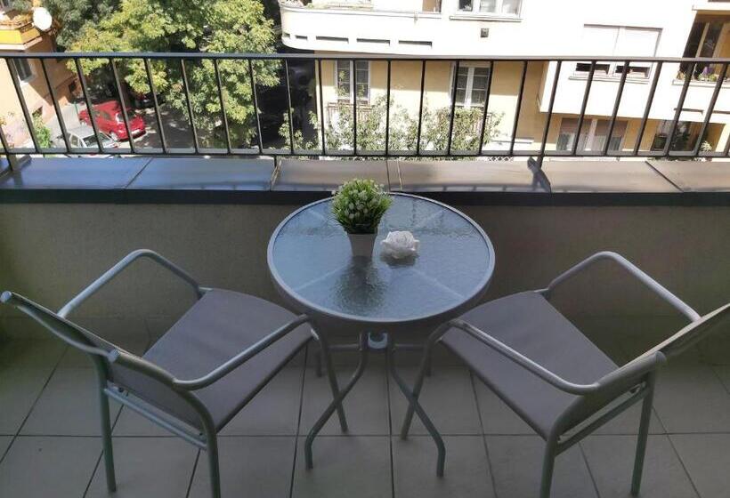 Superior Room with Balcony, Regnum Residence