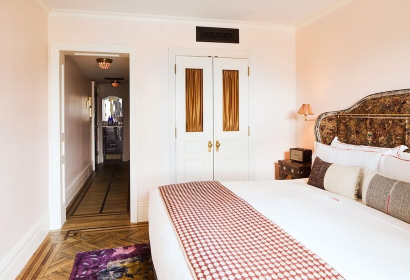 اتاق استاندارد, The Hotel Chelsea