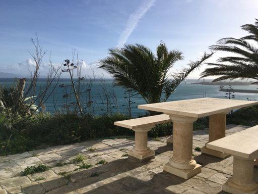 Superior-sviitti, Floating House Tarifa