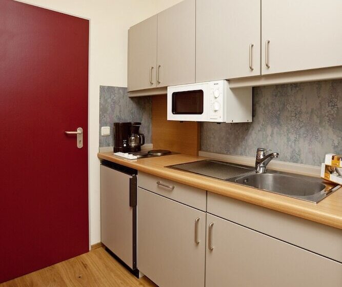 1 Bedroom Apartment Lake View, Appartement Hotel Seespitz