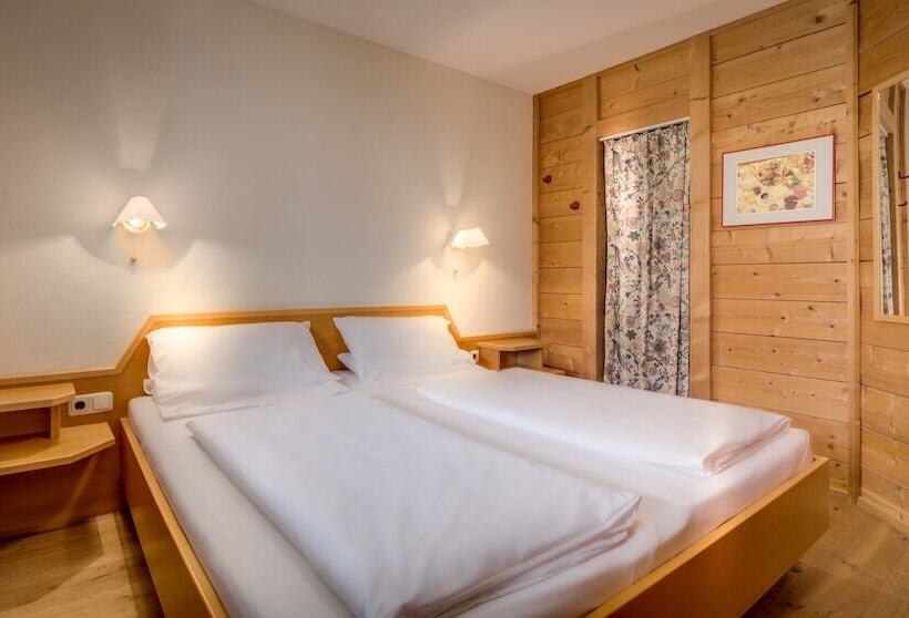 2 Bedrooms Apartment Lake View, Appartement Hotel Seespitz