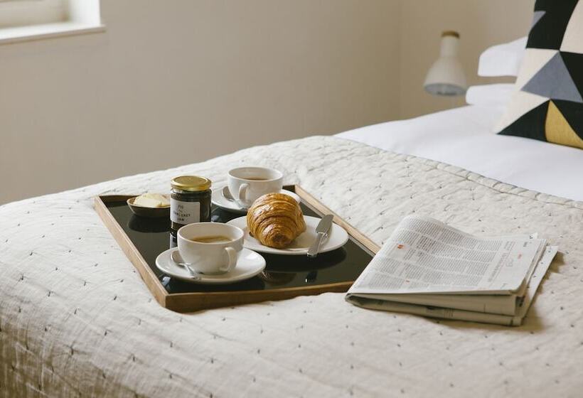 Апартаменты 1 Спальня, Europa House Apartments