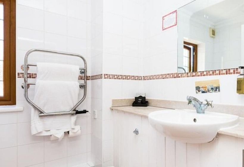 Номер Стандарт, De Rougemont Manor Hotel & Suites