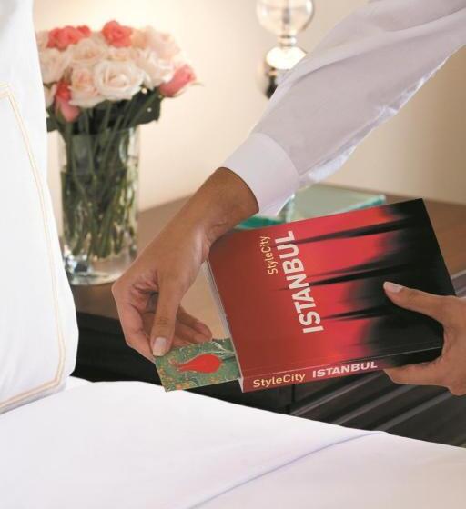 اتاق استاندارد با تخت بزرگ, Four Seasons Hotel Istanbul At The Bosphorus