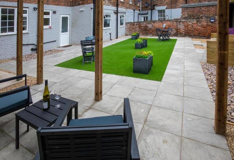 חדר דחוקס עם מיטת קינג, Bricksage Rooms, King S Lynn South Gate