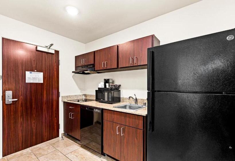 Люкс, Cobblestone Hotel & Suites   Superior Duluth