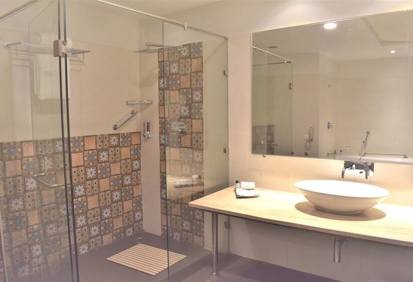 Люкс Премиум, Fortune Park Airport Road, Hubballi   Member Itc S Hotel Group