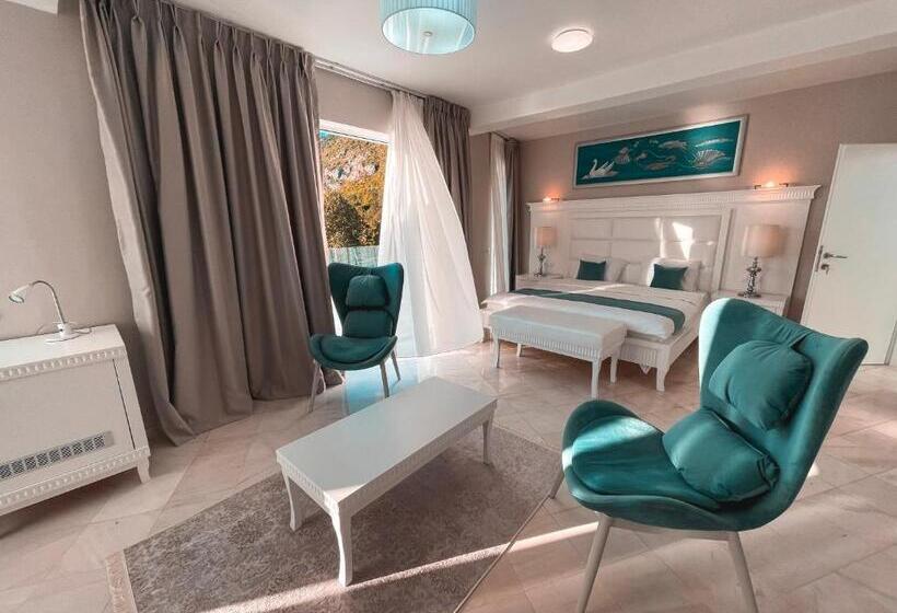 اتاق لوکس با چشم‌انداز دریاچه, Villa Bella Ohrid
