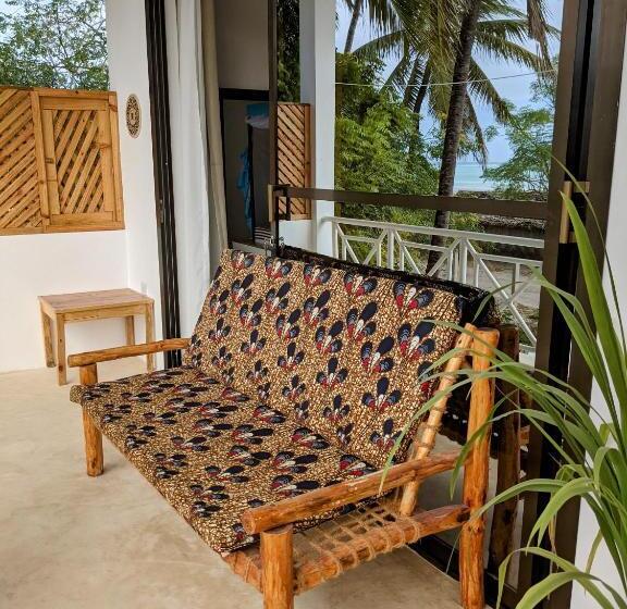 스탠다드 룸 바다 전망, Chikachika Beach B&b