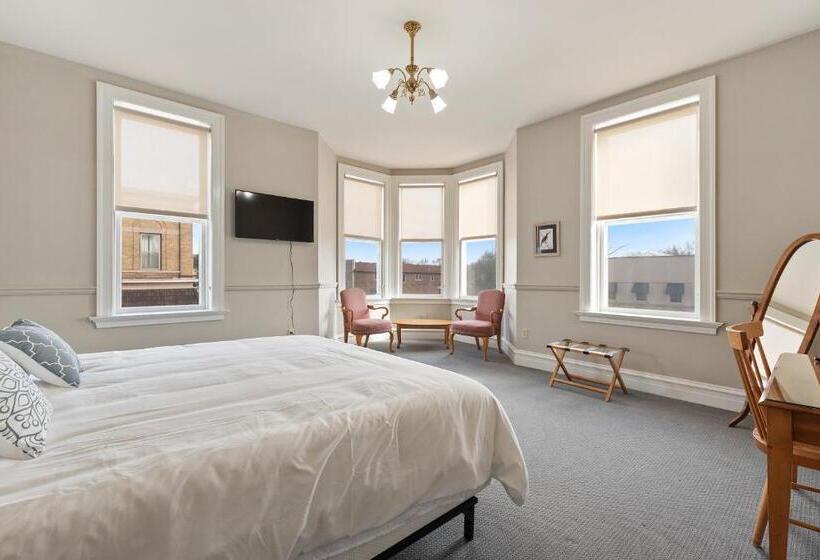 Люкс, The Audubon Inn Llc