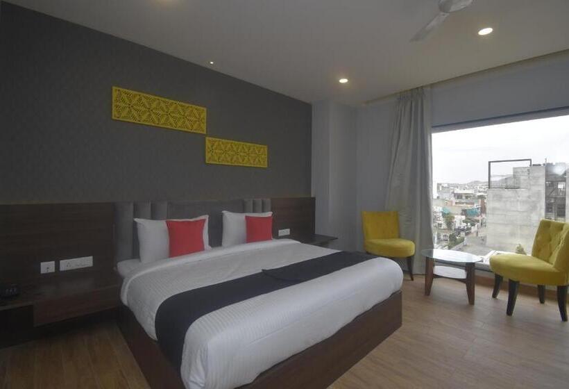 غرفة قياسية سرير كينج, Ka10 Square Hotel & Banquets