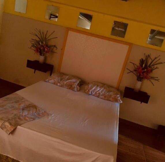 스탠다드 트리플 룸, Hostal Familiar Villa Nome