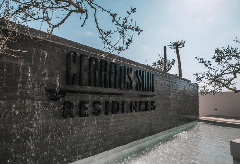 דירת חדר, Cerritos Surf Residences