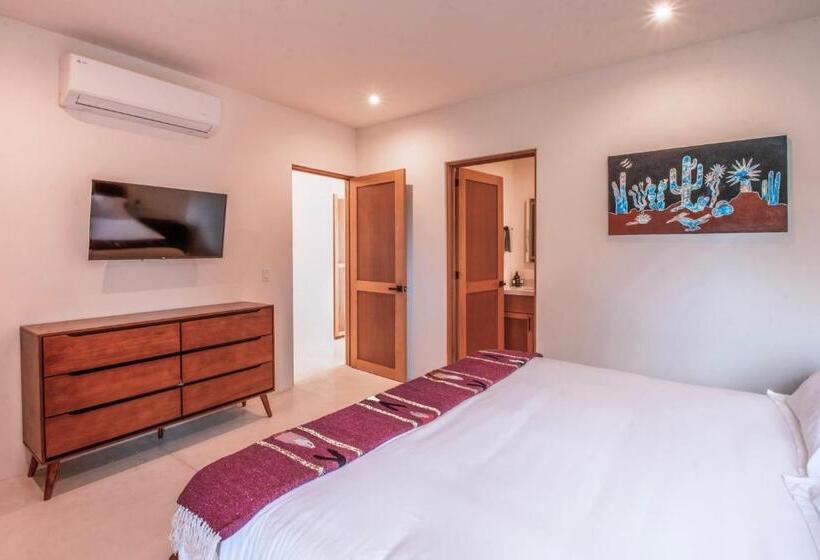 דירת חדר, Cerritos Surf Residences