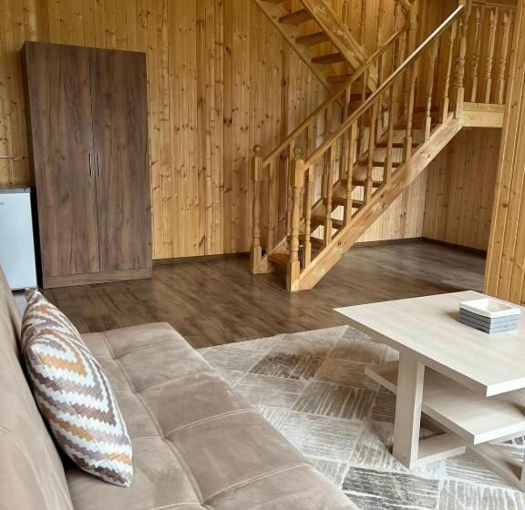 Вилла 2 Спальни, Cottage Chalet And Tours