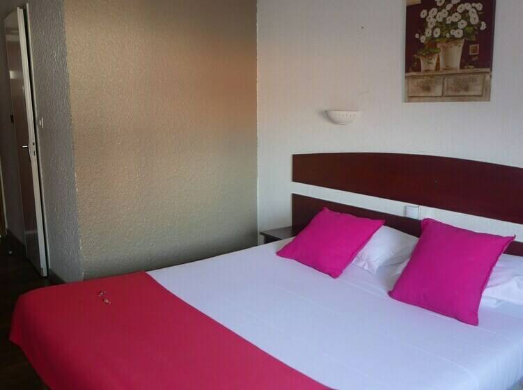 Номер Стандарт Индивидуальный, Abbatiale Hotel Grenoble Centre