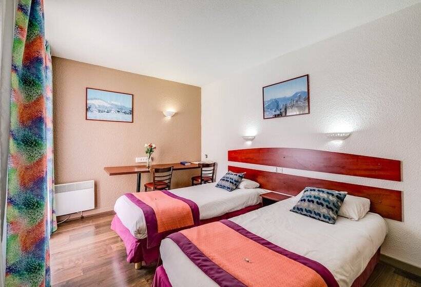 Номер Стандарт, Abbatiale Hotel Grenoble Centre