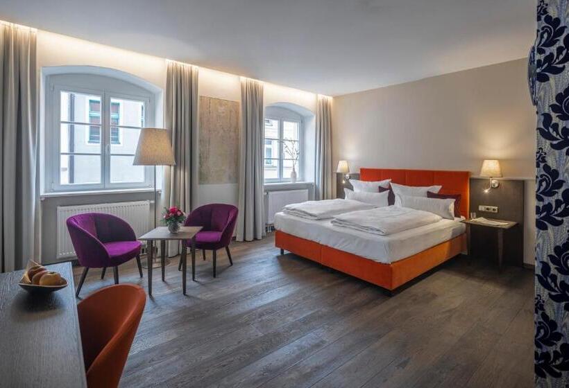 Полулюкс, Altstadthotel Der Patrizier