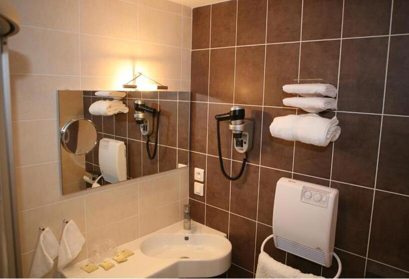 Номер Стандарт, B Hôtel Olympia Bourges   Rénovation Terminée