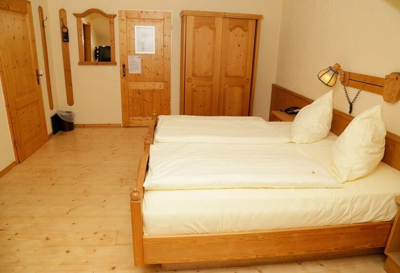 Люкс, Parkhotel Emstaler Höhe