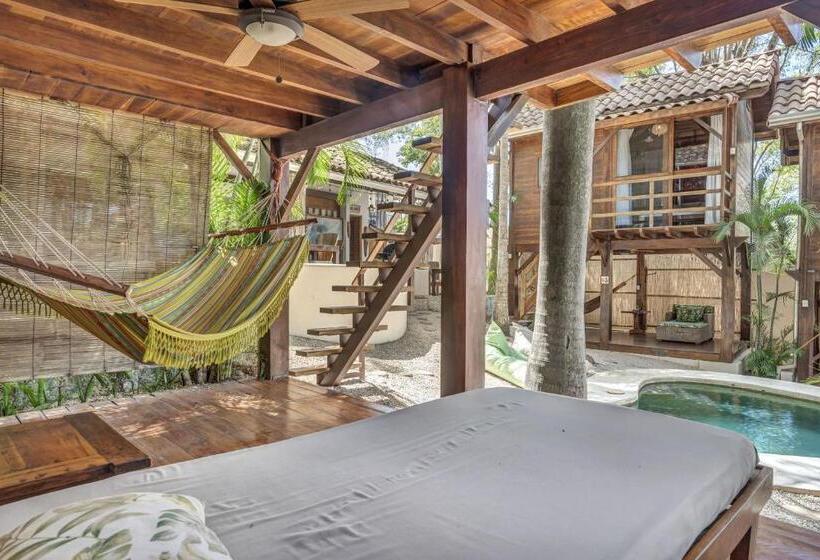 스탠다드 방갈로, The Beach Bungalows   Yoga And Surf House   Adults Only