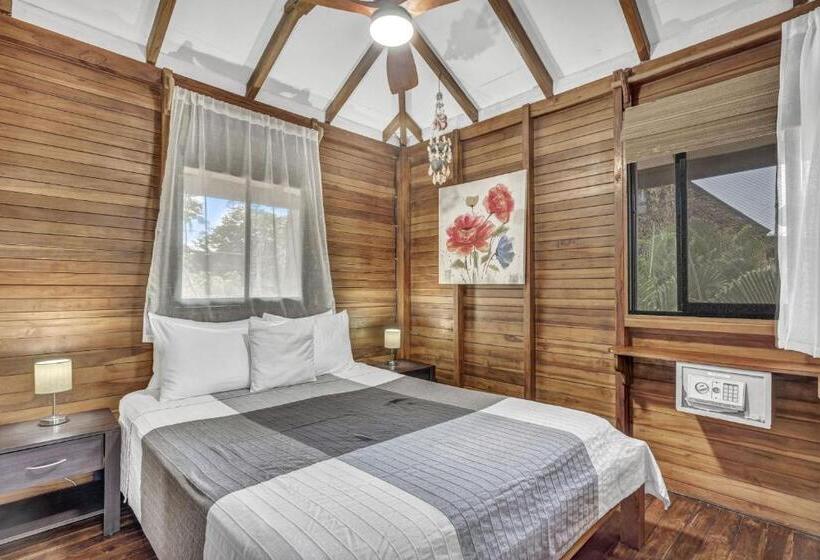 디럭스 방갈로, The Beach Bungalows   Yoga And Surf House   Adults Only