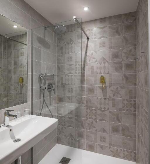 Четырехместный Номер Стандарт, B&b Hotel Budapest City