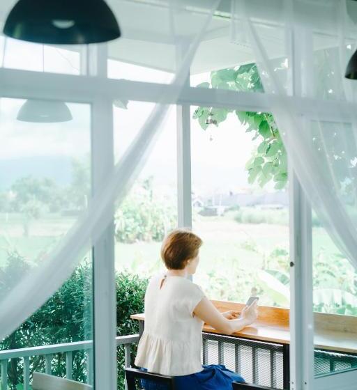 غرفة قياسية, Annahouse