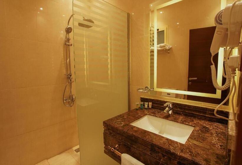 Suite Familiare, Kayan Al Taif