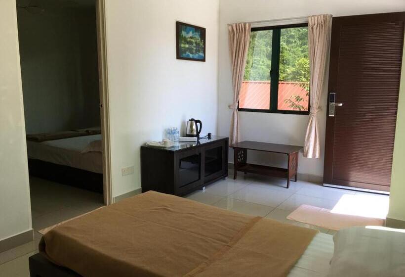 Семейный Номер, Paradise Valley Resort Broga