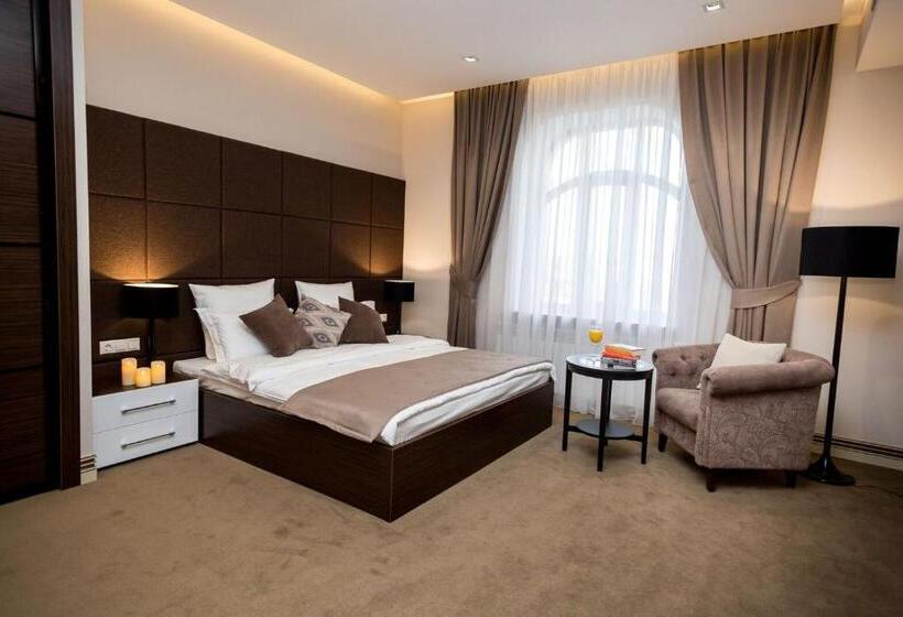 Люкс, Park Hotel Warshawskiy