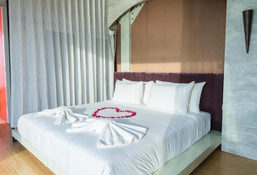 디럭스 스위트, Baan Talay See Cream Resort