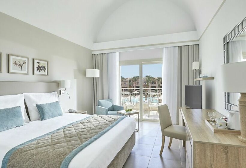 اتاق سوپریور با تخت دو نفره بزرگ, Jaz Makadi Gardens  Tui Blue Makadi Gardens  Adults Friendly 16 Years Plus