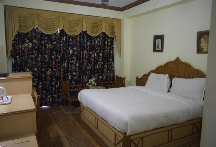 수피리어 룸, Snow King Retreat  Himalayan View , Revolving Restaurant , Pinewood Cottages , Huts , Villas , Rooms