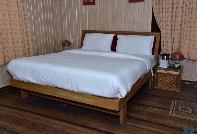 빌라 침실 1개, Snow King Retreat  Himalayan View , Revolving Restaurant , Pinewood Cottages , Huts , Villas , Rooms