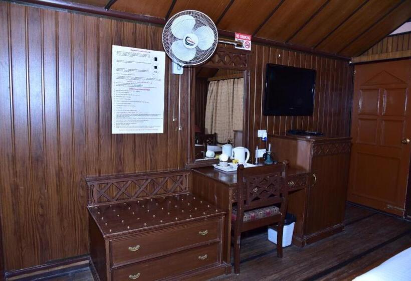 빌라 침실 1개, Snow King Retreat  Himalayan View , Revolving Restaurant , Pinewood Cottages , Huts , Villas , Rooms