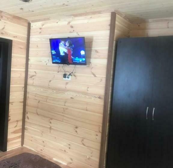 Family Suite, Hirska Kazka
