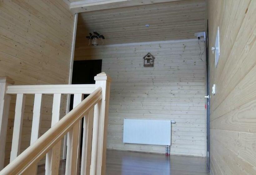 Family Suite, Hirska Kazka