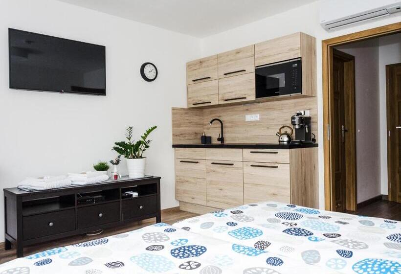 침실 1개 디럭스 아파트, Apartmány U Kotačků