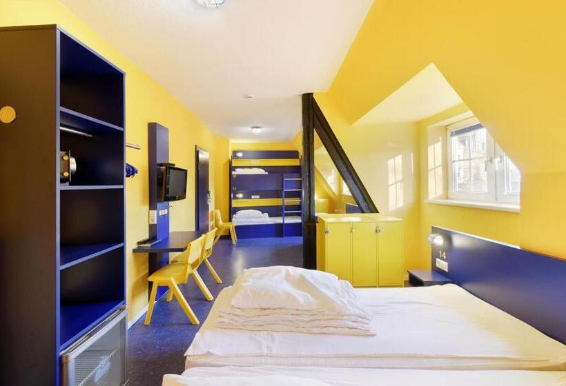 اتاق استاندارد با سرویس بهداشتی مشترک, Bed Nbudget Expo Hostel Rooms