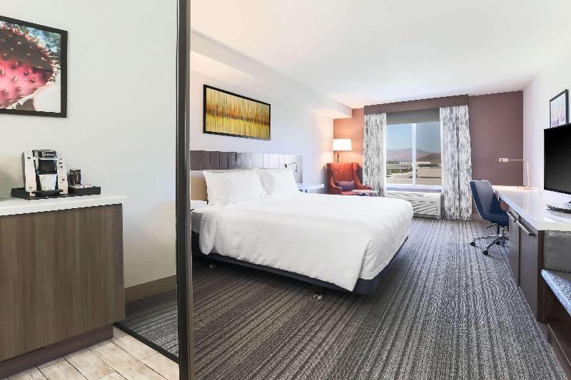 Стандартный Номер Кровать Кинг, Hilton Garden Inn Reno