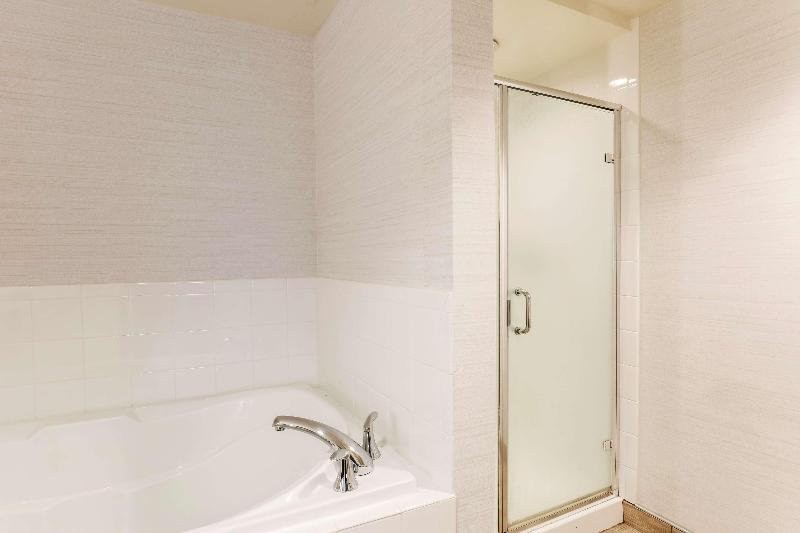 Люкс Кровать Кинг, Hilton Garden Inn Reno