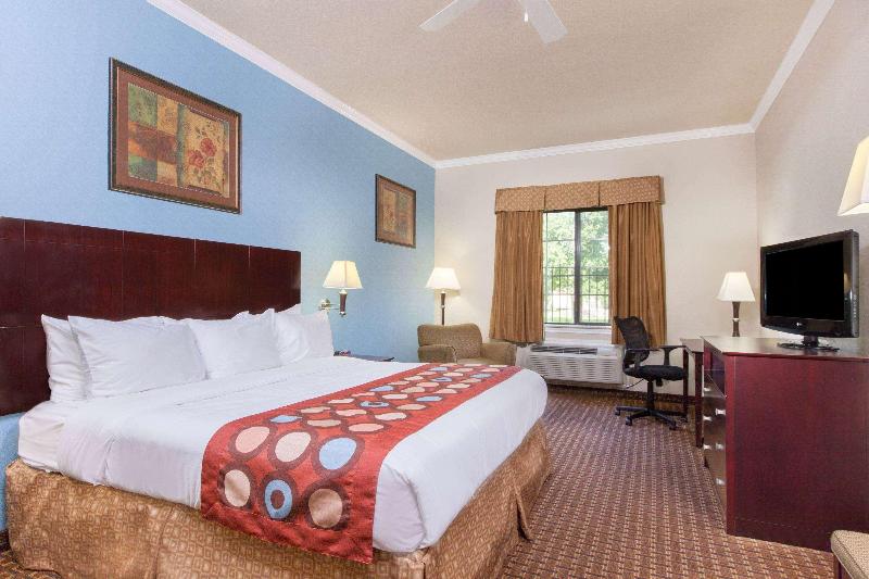 חדר סטנדרט עם מיטת קינג, Super 8 By Wyndham Iah West/greenspoint