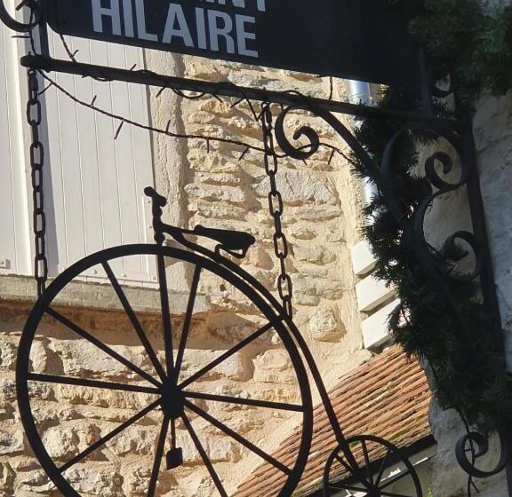 Номер Стандарт Вид на Сад, Le Saint Hilaire