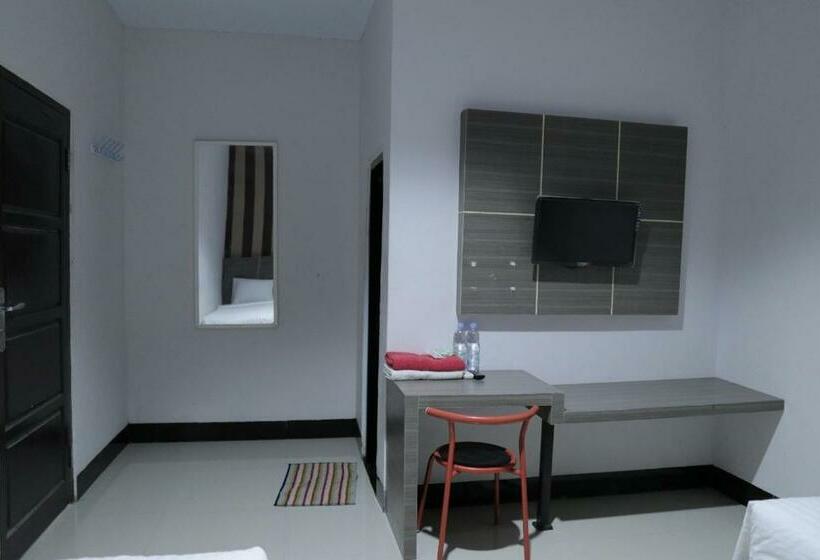 디럭스 룸, Reddoorz @ Pasangkayu Mamuju Utara