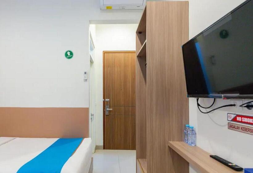 Номер Superior, Sans Hotel Rajawali Surabaya By Reddoorz
